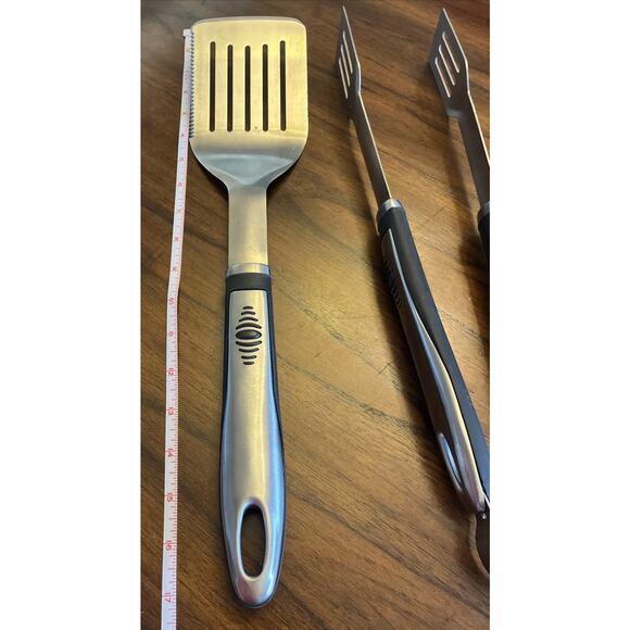 Heavy Duty BBQ Tool Set - Stainless Steel Spatula & Tongs for Grilling Outdoors - Picture 6 of 7